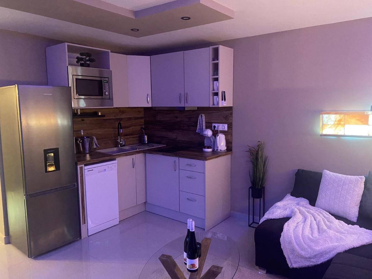 Zengo Kincse Vendeghaz Apartment *